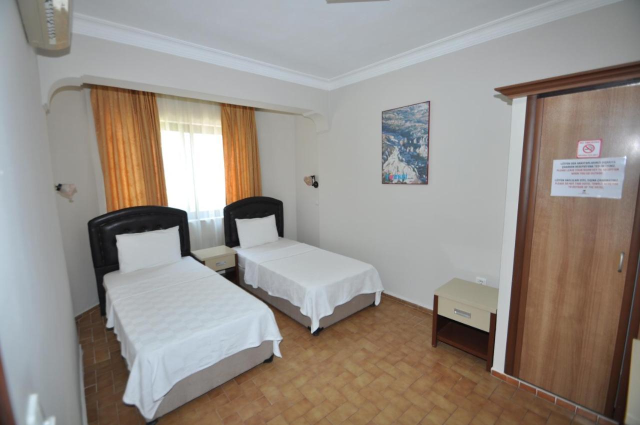 Defne & Zevkim Hotel มาร์มาริส ภายนอก รูปภาพ